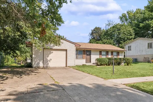 2306 Belmore DR, Champaign, IL 61821