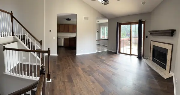 516 Silver Aspen CIR, Crystal Lake, IL 60014