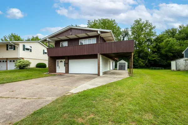 621 11th ST, Silvis, IL 61282