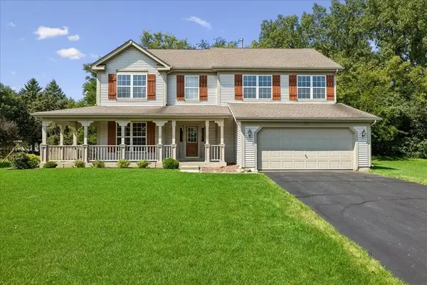 650 Glenbrook RD, Crystal Lake, IL 60012