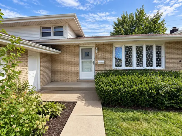10321 Lacrosse AVE, Oak Lawn, IL 60453