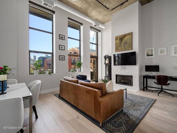 758 N Larrabee ST #523, Chicago, IL 60654
