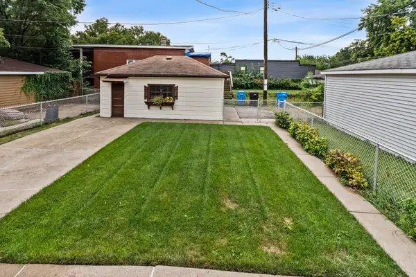 327 E 82nd ST, Chicago, IL 60619