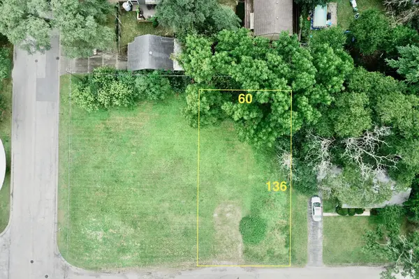 6607 Palma LN, Morton Grove, IL 60053