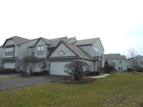 3289 Cremin LN, Aurora, IL 60502