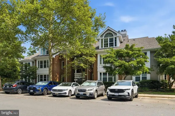 11200 Beaver Trail CT #11200, Reston, VA 20191
