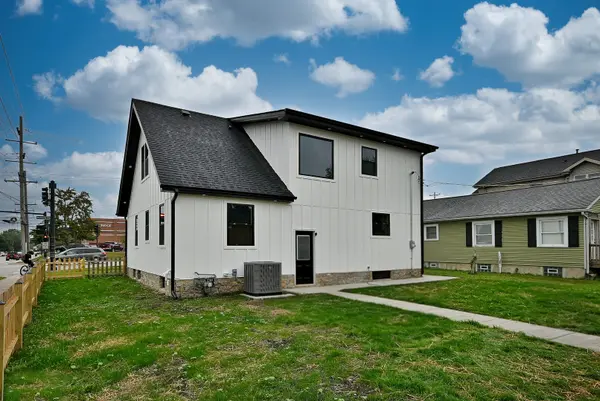 8321 W Ballard RD, Niles, IL 60714
