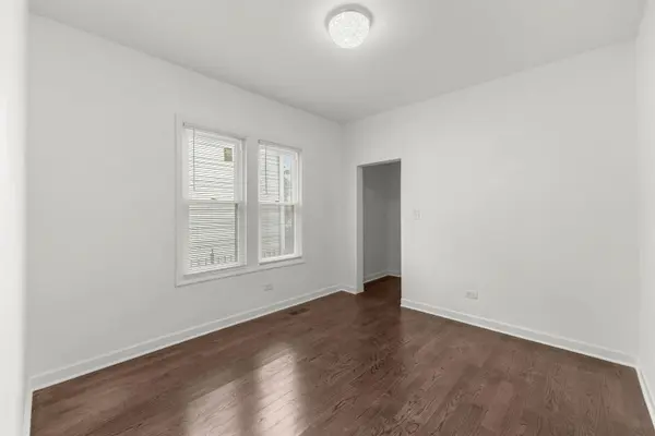 2208 N Lavergne AVE, Chicago, IL 60639