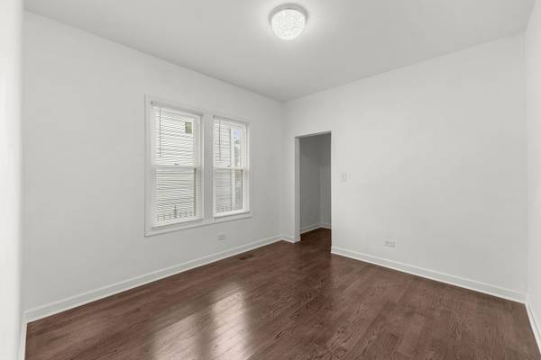 2208 N Lavergne AVE, Chicago, IL 60639