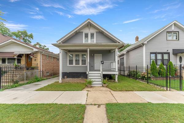 2208 N Lavergne AVE, Chicago, IL 60639
