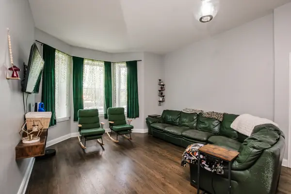 735 E 50th ST #2, Chicago, IL 60615