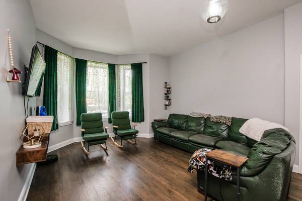 735 E 50th ST #2, Chicago, IL 60615