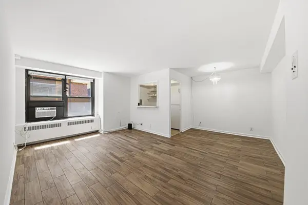 6118 N Sheridan RD #106, Chicago, IL 60660