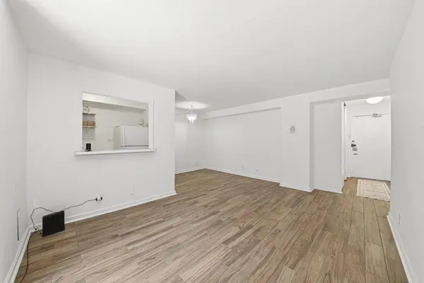 6118 N Sheridan RD #106, Chicago, IL 60660