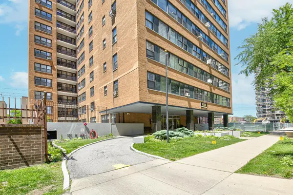 6118 N Sheridan RD #106, Chicago, IL 60660
