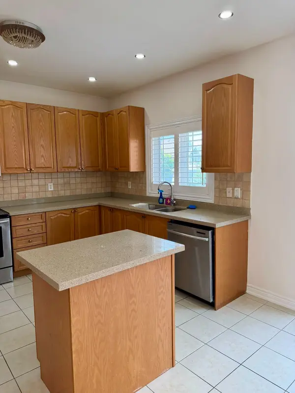 119 Laurendale AVE, Georgina, ON L4P 0C4