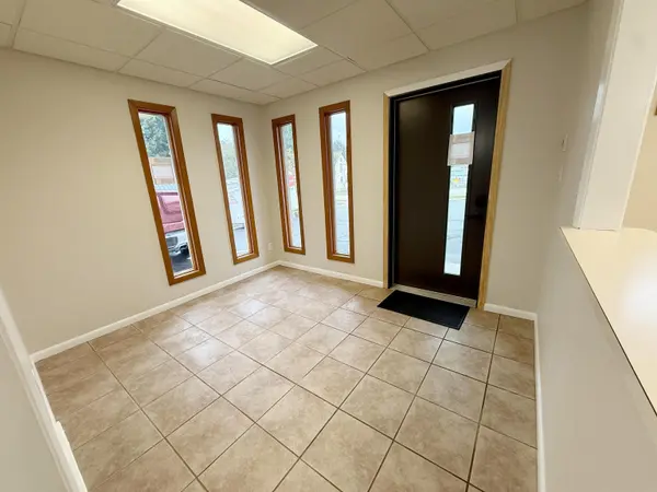 712 E Broadway ST, Decorah, IA 52101