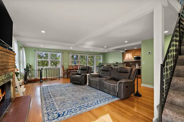 567 S Lakeview DR, Lowell, IN 46356
