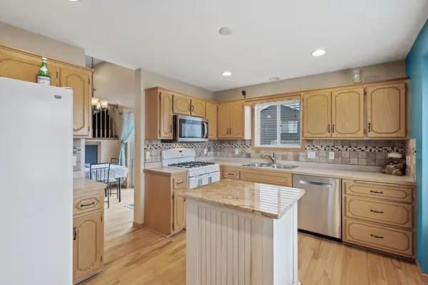4925 Drake CIR, Big Lake, MN 55309