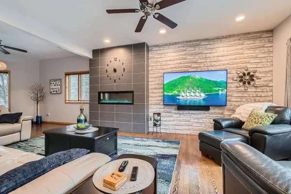 15887 Uplander ST NW, Andover, MN 55304