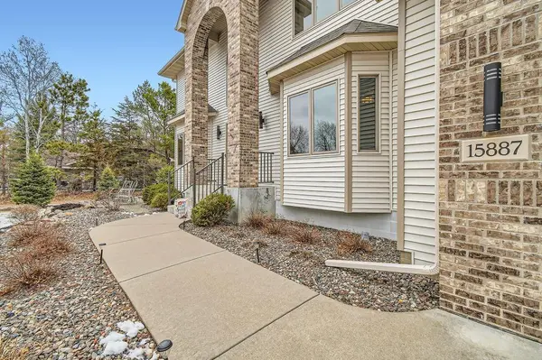 15887 Uplander ST NW, Andover, MN 55304