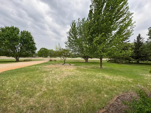 665 148th LN NW, Andover, MN 55304