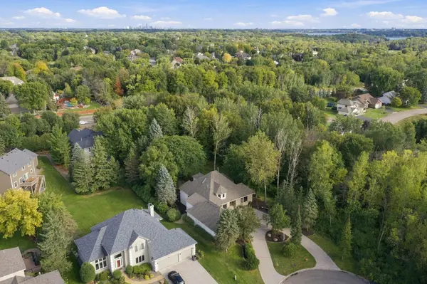 4320 Vinewood LN N, Plymouth, MN 55442