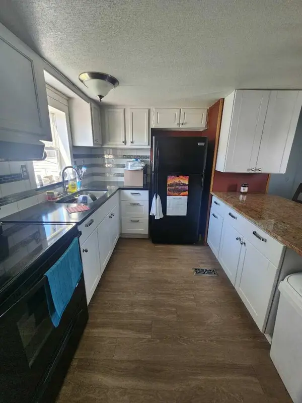 3827 Minuteman LN, Circle Pines, MN 55014