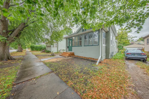 415 Bay ST, Saint Paul, MN 55102