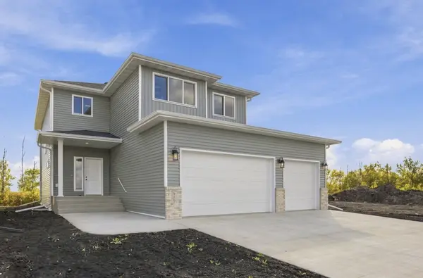 979 61st AVE W, West Fargo, ND 58078