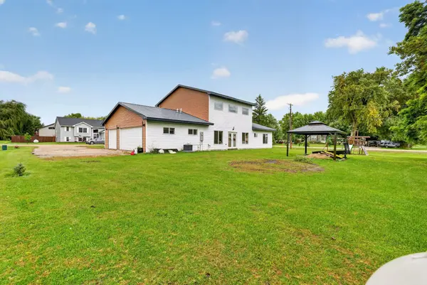 241 Pleasant ST, Dexter, MN 55926