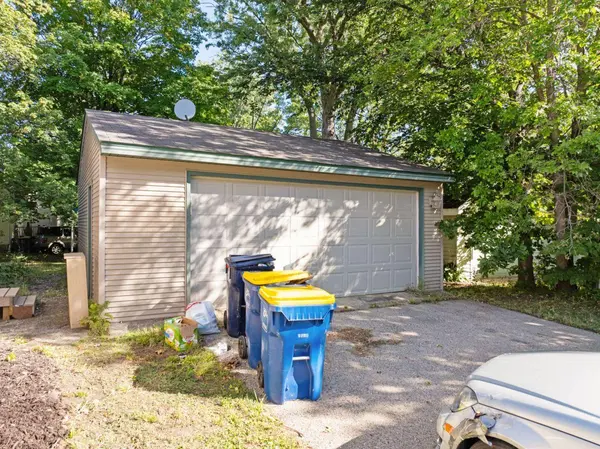 519 College ST, Northfield, MN 55057