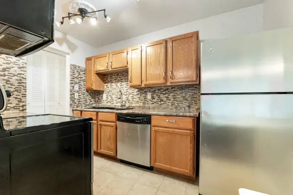 2212 Aldrich AVE S #106, Minneapolis, MN 55405