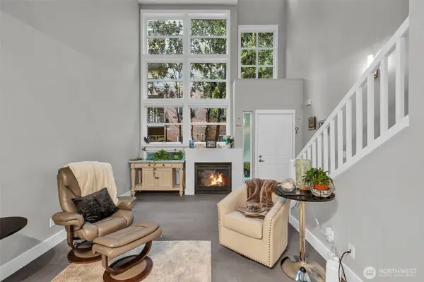 10042 Main ST #117, Bellevue, WA 98004