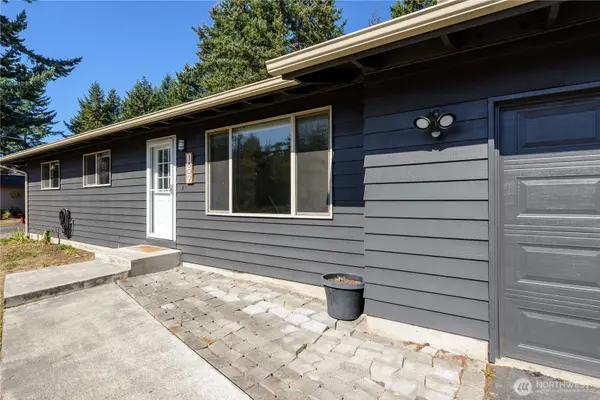 1809 W 10th Street, Port Angeles, WA 98363