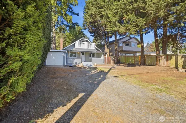 12243 16th AVE S, Seattle, WA 98168