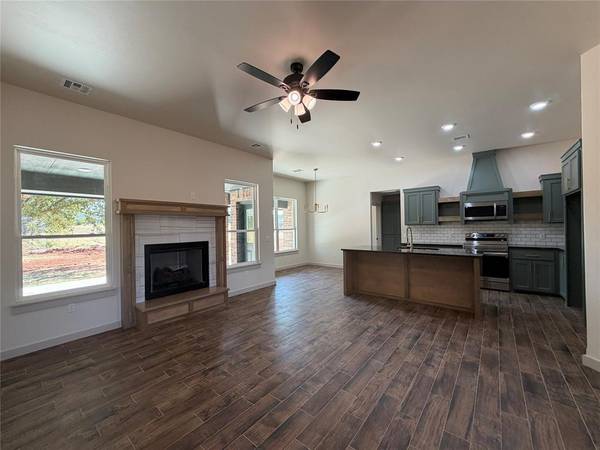 2209 Winter Ridge RD, Blanchard, OK 73010