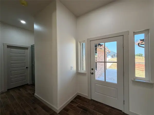 2209 Winter Ridge RD, Blanchard, OK 73010
