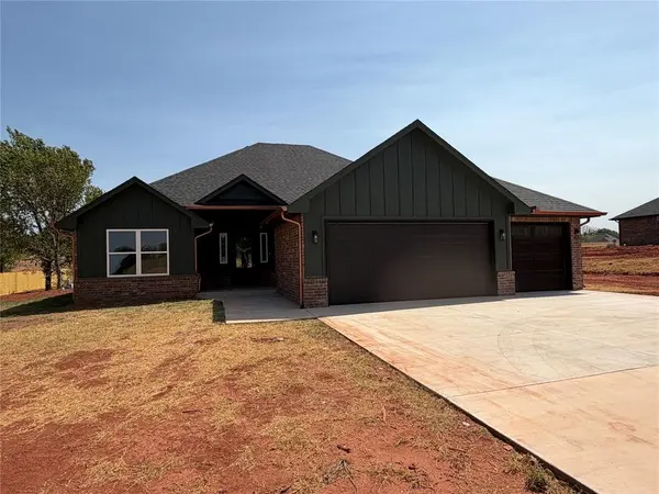 2209 Winter Ridge RD, Blanchard, OK 73010