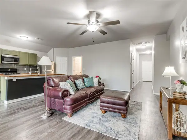 9445 SW 37th ST, Oklahoma City, OK 73179