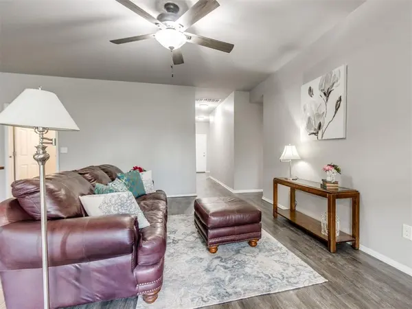 9445 SW 37th ST, Oklahoma City, OK 73179