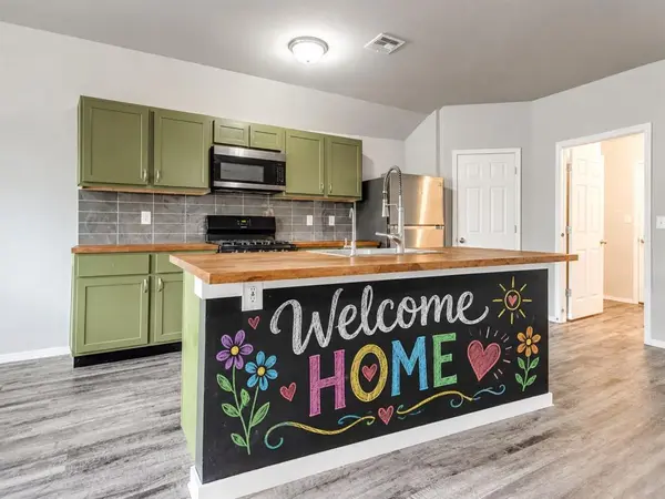 9445 SW 37th ST, Oklahoma City, OK 73179