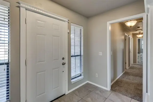 10120 Albert LN, Yukon, OK 73099