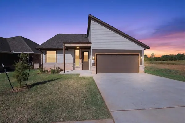 1813 Long Cove AVE, Yukon, OK 73099