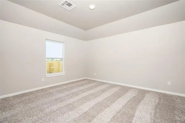 5441 Bayler DR, Tuttle, OK 73089