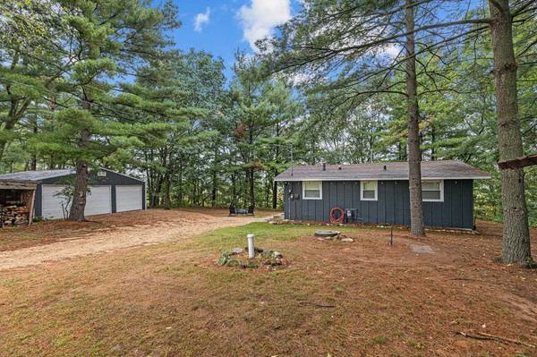W5802 OXBOW TRL, Princeton, WI 54968-8308