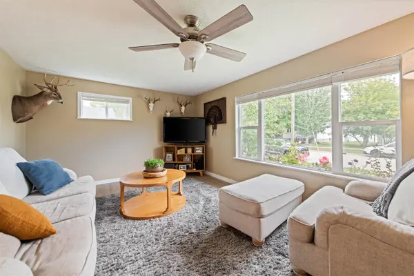 921 GLADSTONE ST, Marinette, WI 54143