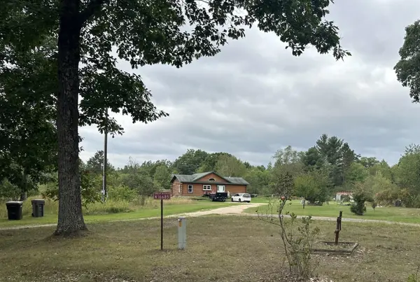 N16685 SMEESTER SCHOOL RD, Pembine, WI 54156