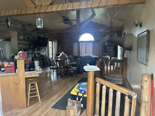 N16685 SMEESTER SCHOOL RD, Pembine, WI 54156