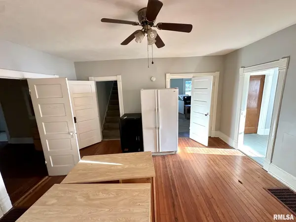 215 Hardin AVE, Jacksonville, IL 62650